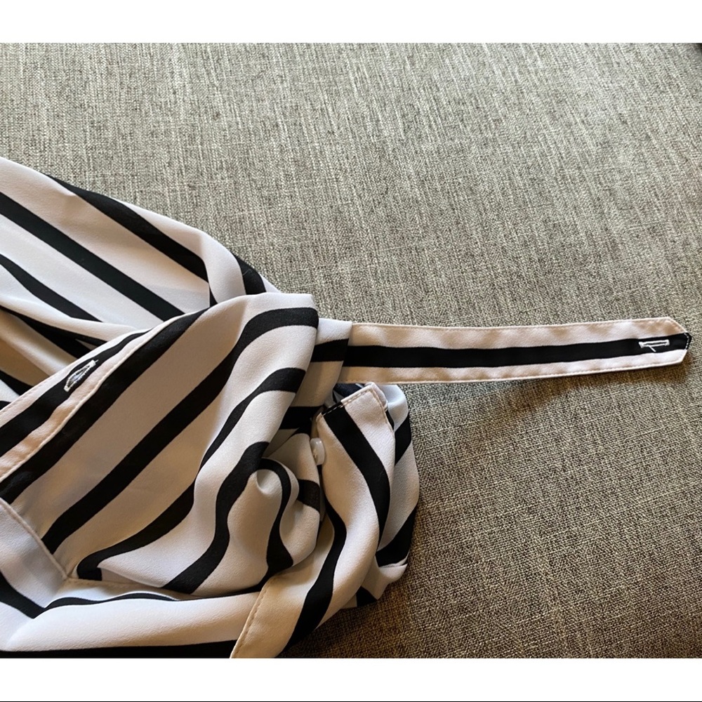 Express Black & White Button Down Blouse - Picture 6 of 10